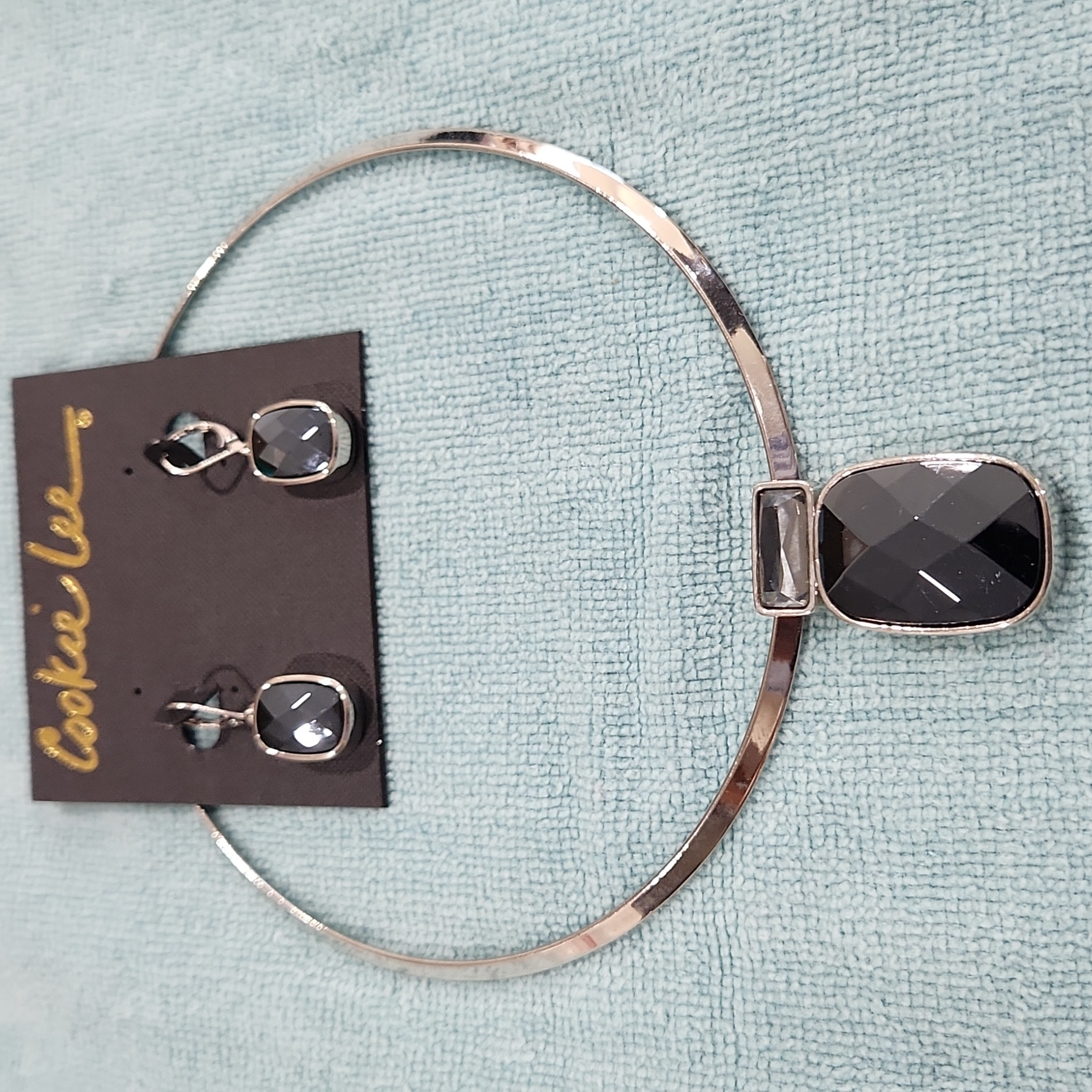Cookie Lee Black And Silver Necklace Set 20$